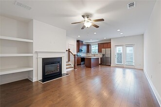 6256 Hillandale Dr in Lithonia, GA - Building Photo - Building Photo