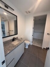 2054 NE 162nd St, Unit A1 in North Miami Beach, FL - Building Photo - Building Photo