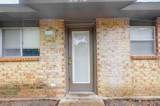 3842 Commonwealth Dr in Garland, TX - Building Photo - Building Photo