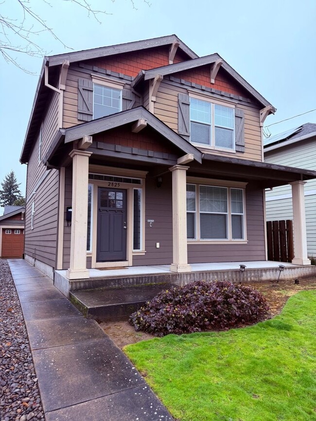 property at 2825 N Argyle St