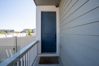 8264 Falling Rock Dr in Colorado Springs, CO - Building Photo - Building Photo