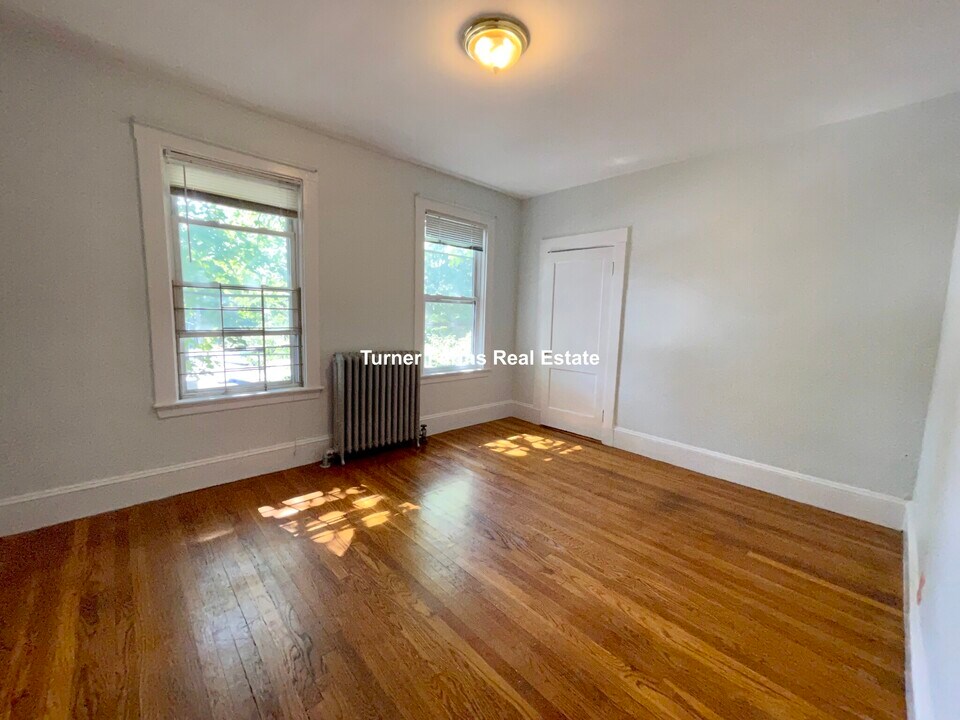 1789 Commonwealth Ave, Unit 3 in Boston, MA - Building Photo