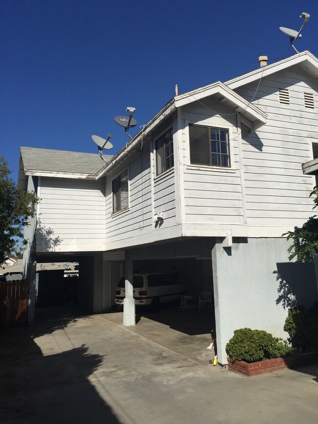 property at 1723 W 253rd St