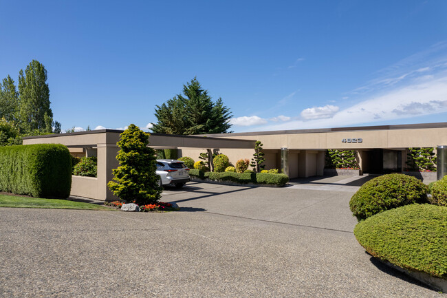 Breakwater in Kirkland, WA - Foto de edificio - Building Photo