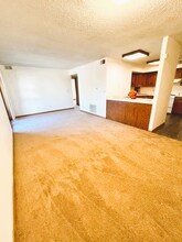 884 N Prairie Ave in Joliet, IL - Foto de edificio - Building Photo