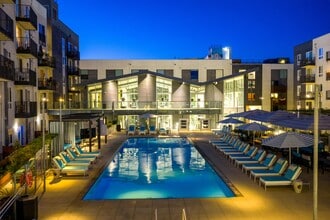 Aliso in Los Angeles, CA - Building Photo - Building Photo