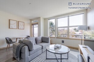 3920 Stone Way N, Unit SI FL3-ID856 in Seattle, WA - Building Photo