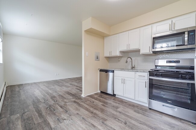 Congress Apartment Homes in Allentown, PA - Building Photo - Building Photo