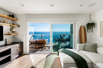 20638 Pacific Coast Hwy, Unit #9 in Malibu, CA - Building Photo - Building Photo