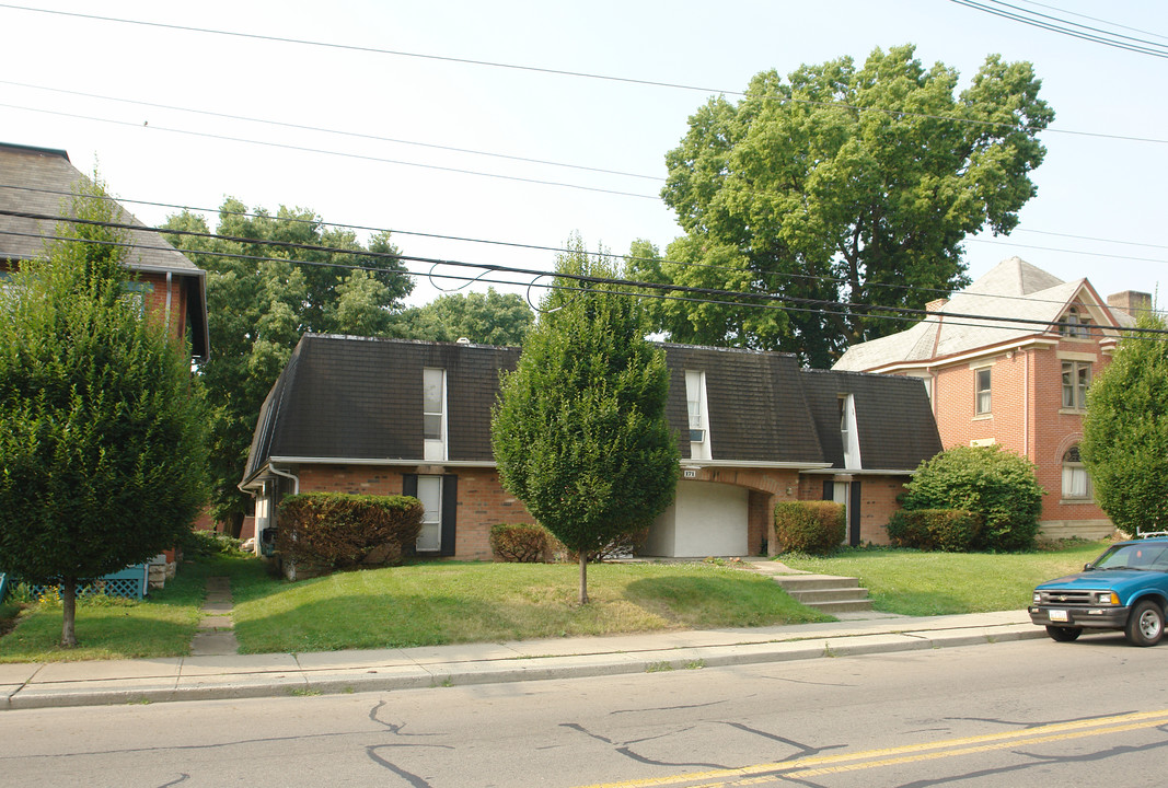 171 King Ave in Columbus, OH - Foto de edificio