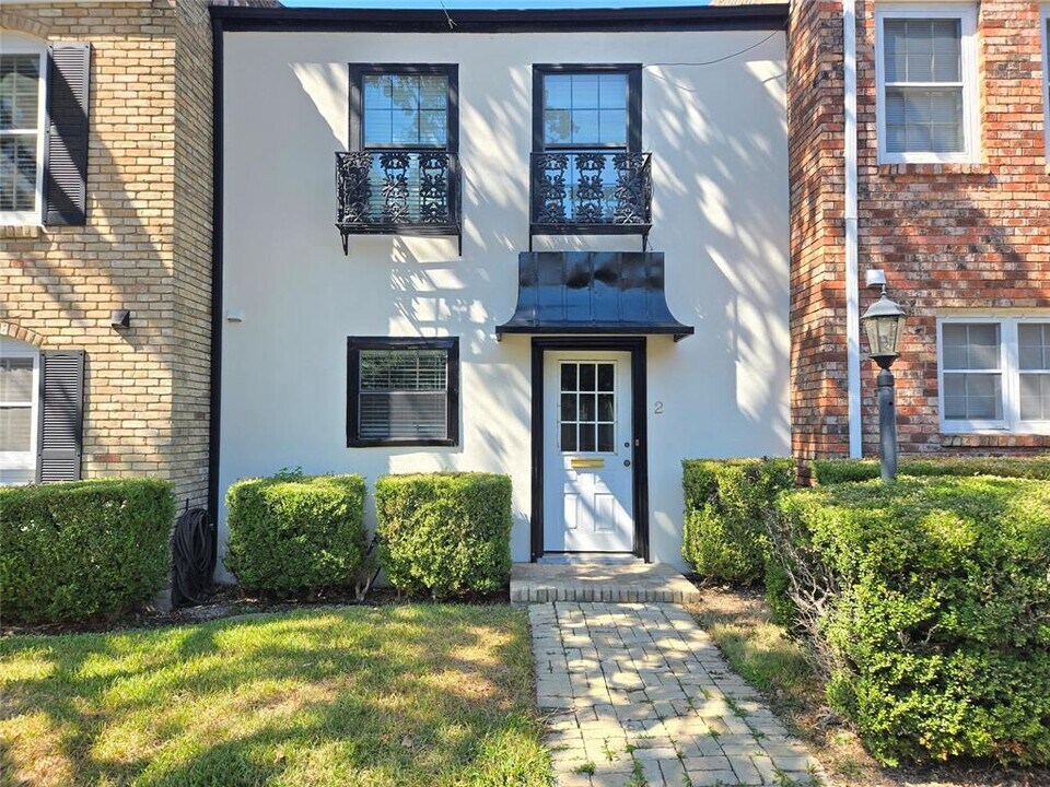 1500 Elton Ln in Austin, TX - Building Photo