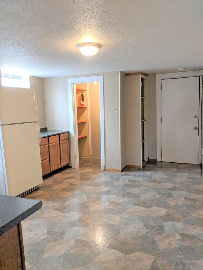 3633 E Squire Ave in Cudahy, WI - Building Photo - Building Photo