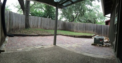 2608 Carnarvon Ln, Unit B in Austin, TX - Building Photo - Building Photo