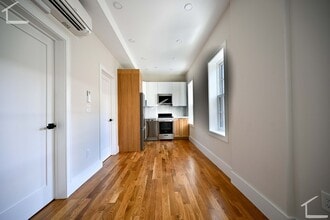 4 Winchester St in Boston, MA - Building Photo - Building Photo