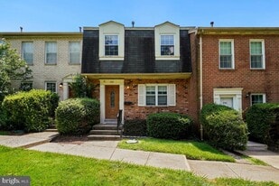 838 College Pkwy in Rockville, MD - Building Photo