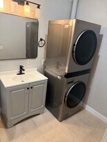 2270 Prince Albert Dr in Riverside, CA - Building Photo