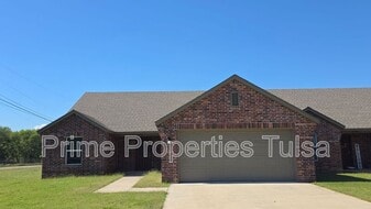 14701 N 46th W Ave in Skiatook, OK - Building Photo