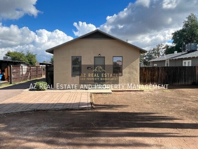 property at 3809 N 9th Pl