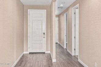 707 W Hartford Ave in Phoenix, AZ - Building Photo - Building Photo