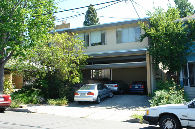 1423 Walnut St in Berkeley, CA - Foto de edificio - Building Photo