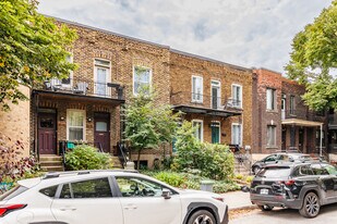 2206 Belgrave Av in Montréal, QC - Building Photo