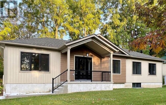 966 Charles St in Kincardine, ON - Building Photo - Building Photo