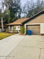 11291 Derringer Cir N in Jacksonville, FL - Building Photo