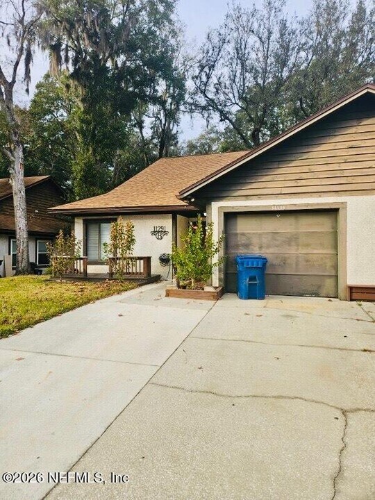 11291 Derringer Cir N in Jacksonville, FL - Building Photo