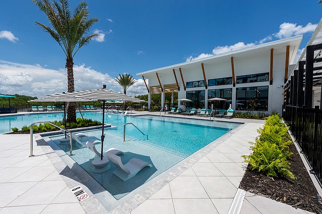 Atlas Grand Palms in Kissimmee, FL - Foto de edificio