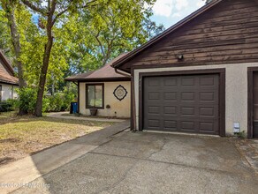 2171 Derringer Cir S in Jacksonville, FL - Building Photo - Building Photo