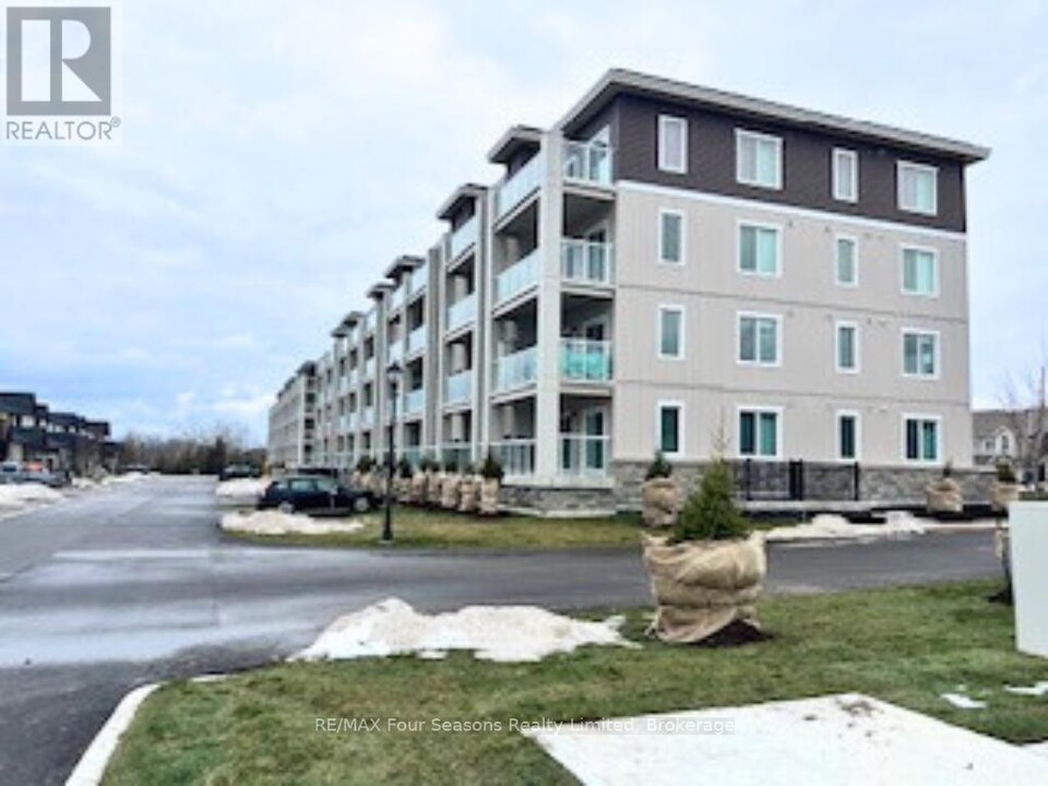 403-417 Spooner Cres in Collingwood, ON - Building Photo