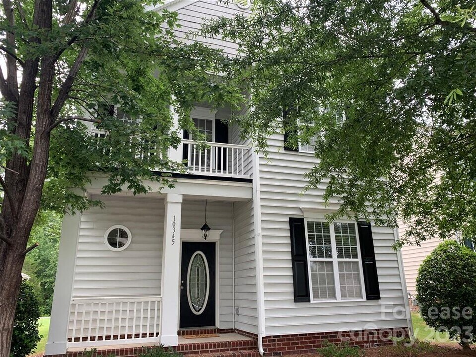 10345 Alvarado Way in Charlotte, NC - Building Photo