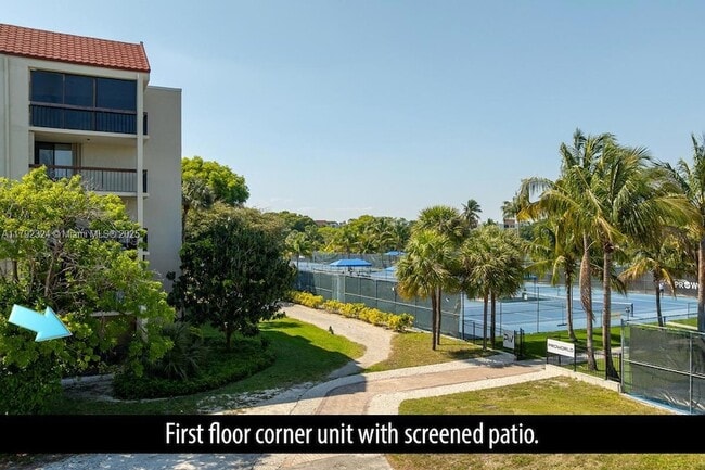 825 Egret Cir, Unit 110 in Delray Beach, FL - Building Photo - Building Photo