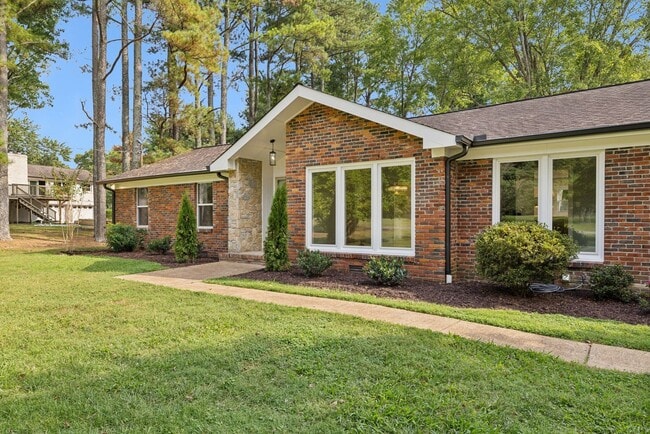 8113 Dozier Pl in Brentwood, TN - Foto de edificio - Building Photo
