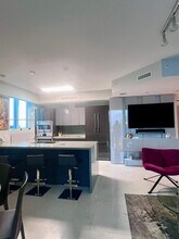 1080 Brickell Ave, Unit 903 in Miami, FL - Building Photo - Building Photo