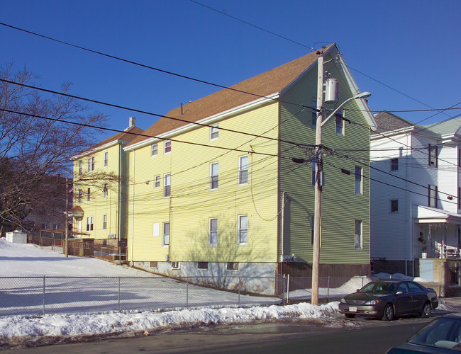 71-73 Dover St in Fall River, MA - Building Photo - Building Photo