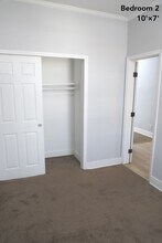 27 E 18th St, Unit 27 east 18th street in Bayonne, NJ - Foto de edificio - Building Photo