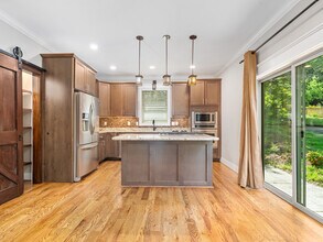 70 Deaver St in Asheville, NC - Building Photo - Building Photo