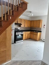 109 Home Pl in Lodi, NJ - Building Photo - Building Photo