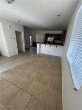 3745 Austell St in Las Vegas, NV - Foto de edificio - Building Photo