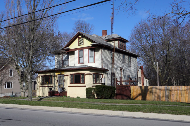 267 E Main St in Norwalk, OH - Building Photo - Building Photo