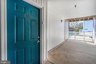 600 Waters Edge Dr in Newark, DE - Building Photo - Building Photo