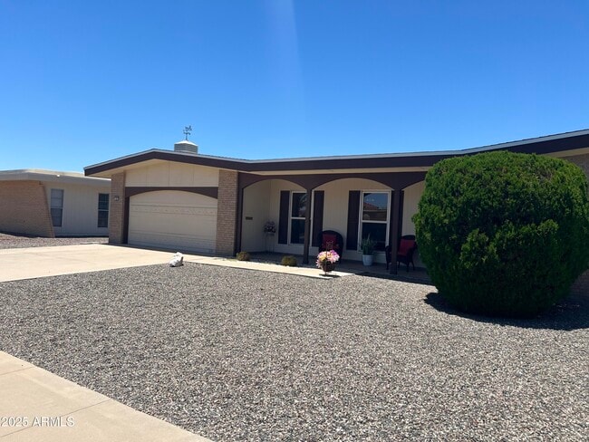 property at 9221 W Briarwood Cir N