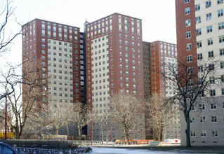 Luna Park in Brooklyn, NY - Foto de edificio - Building Photo