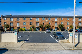 State House Condominiums in Nashville, TN - Building Photo - Building Photo