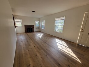 7246 Allott Ave in Los Angeles, CA - Building Photo - Building Photo