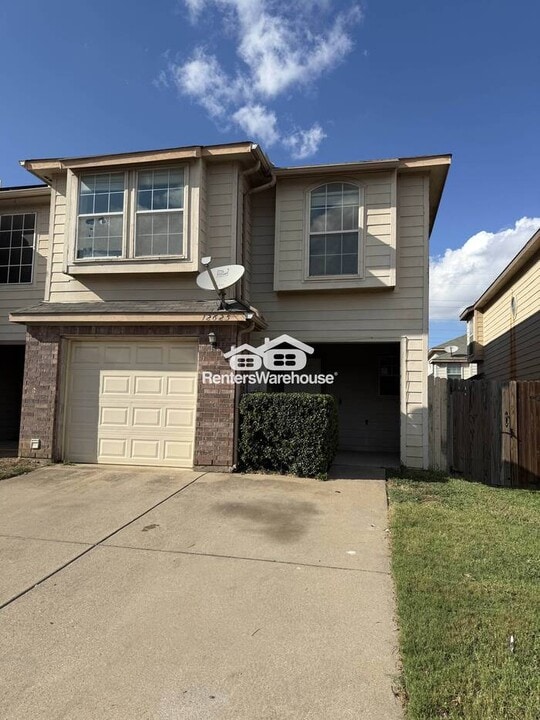 12625 Oceanside Dr in Euless, TX - Building Photo