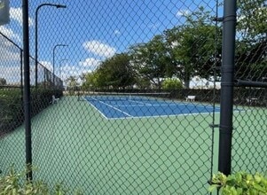 485 SW 113th Way in Pembroke Pines, FL - Building Photo - Building Photo