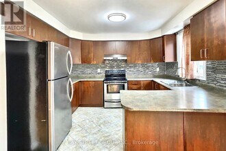 162 Matthew Boyd Crescent in Newmarket, ON - Building Photo - Building Photo