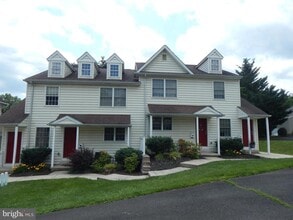 27 Green St in Souderton, PA - Building Photo - Building Photo